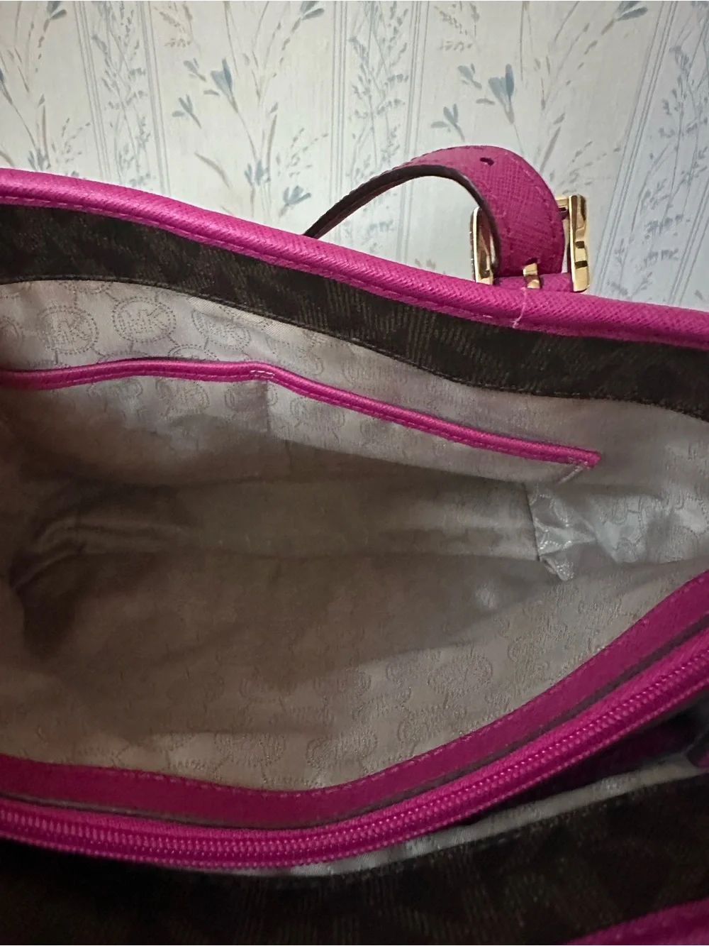 Michael Kors Brown & Fuchsia Jet Set Signature Tote